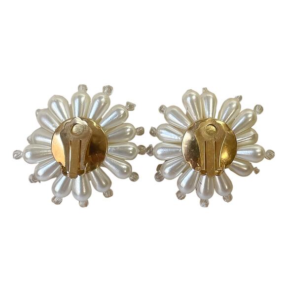 1990s Faux Pearl & Clear Lucite Beads Oversized  Flower Clip Earrings - Picture 2 of 3